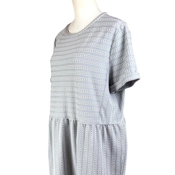 LOFT Plus Gray & White Jacquard Pattern Stretch Knit Button Back Babydoll Dress - Picture 11 of 13